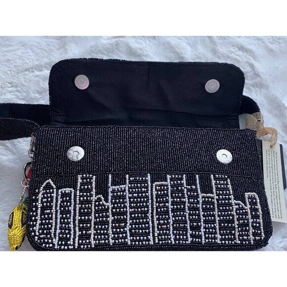 New York City NYC Beaded Bag with Charms Taxi Cab And Apple Made In India Viral - Picture 12 of 12